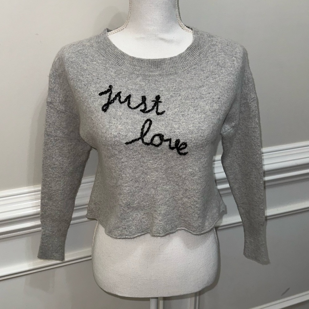 Blank Paige Gray Just Love Embroidered Crop Cashmere Wool Blend Sweater sz M - Picture 3 of 8